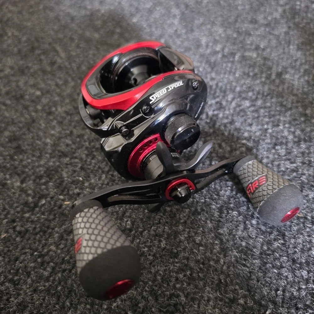 Lew's Carbon Fire Baitcast Reel Right-Hand 7.5:1 Ratio 6-Bearing CF1SHG2C New NB